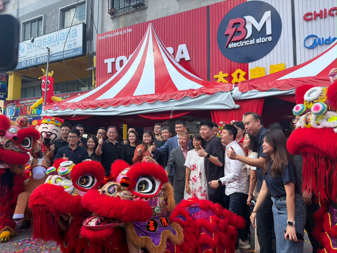  逆周期开店：OLA兄弟在把“家电零售”重新拆一遍